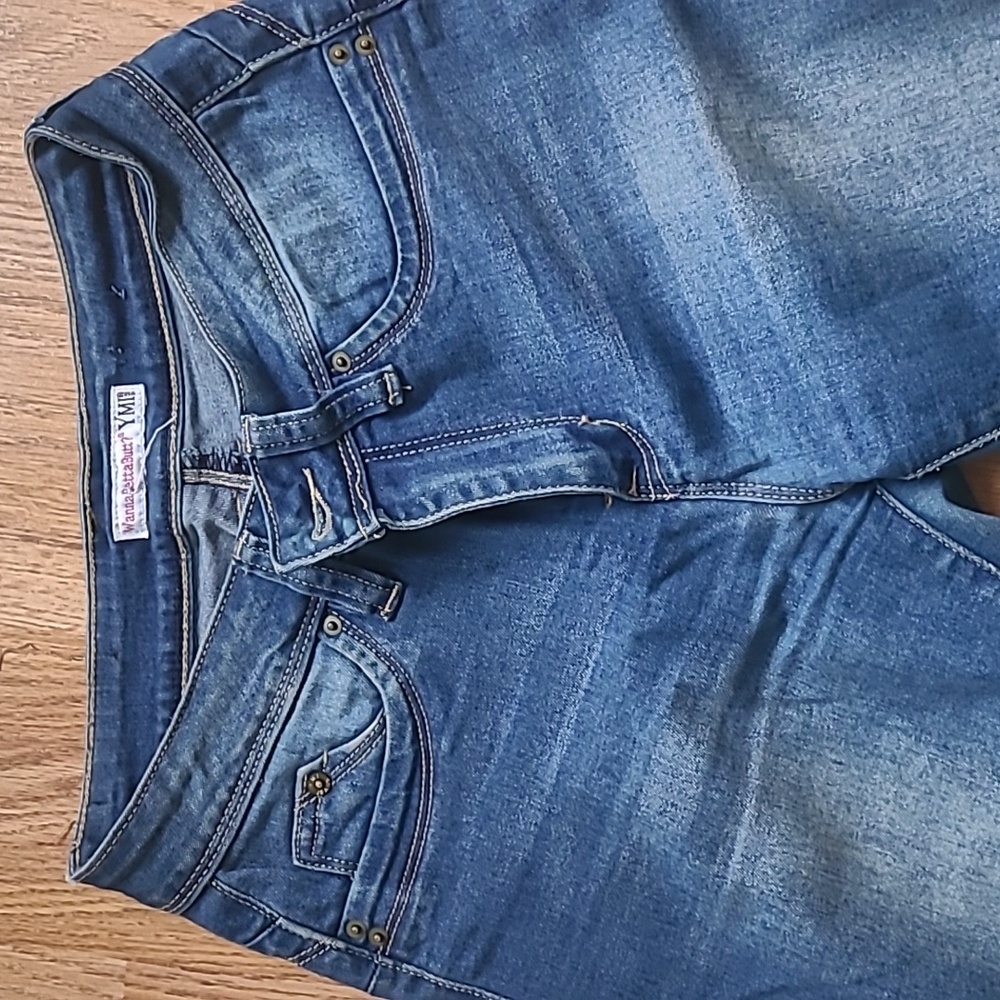 Jeans - Picture 2 of 4
